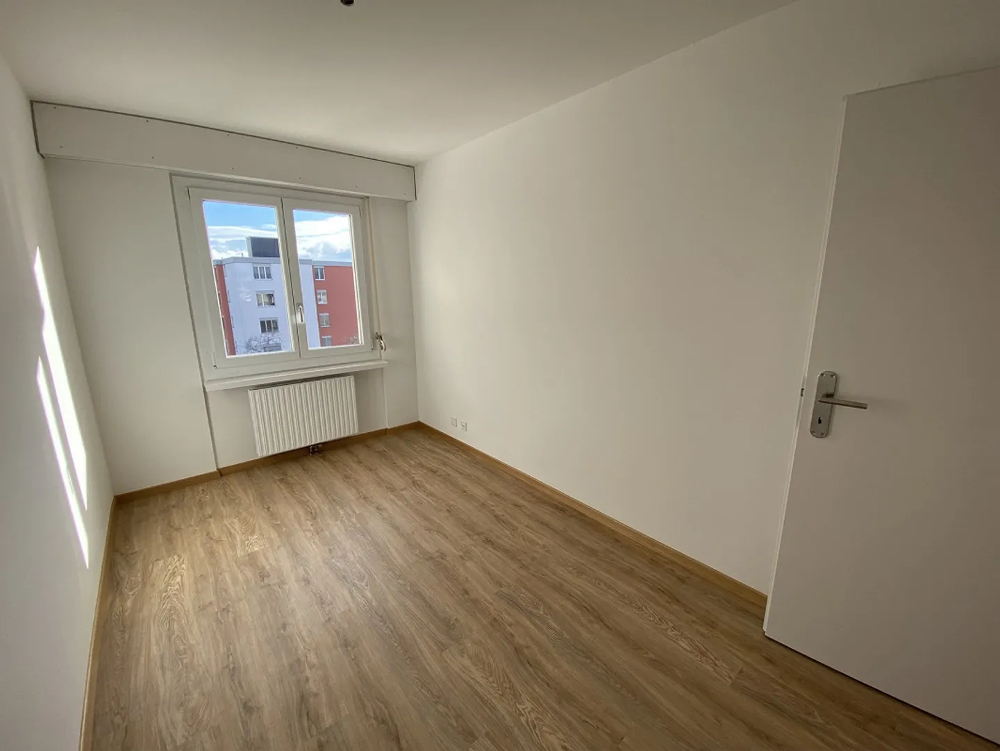 Appartamento 4.5 locali 5° piano con vista lago - Foto 7 di 12