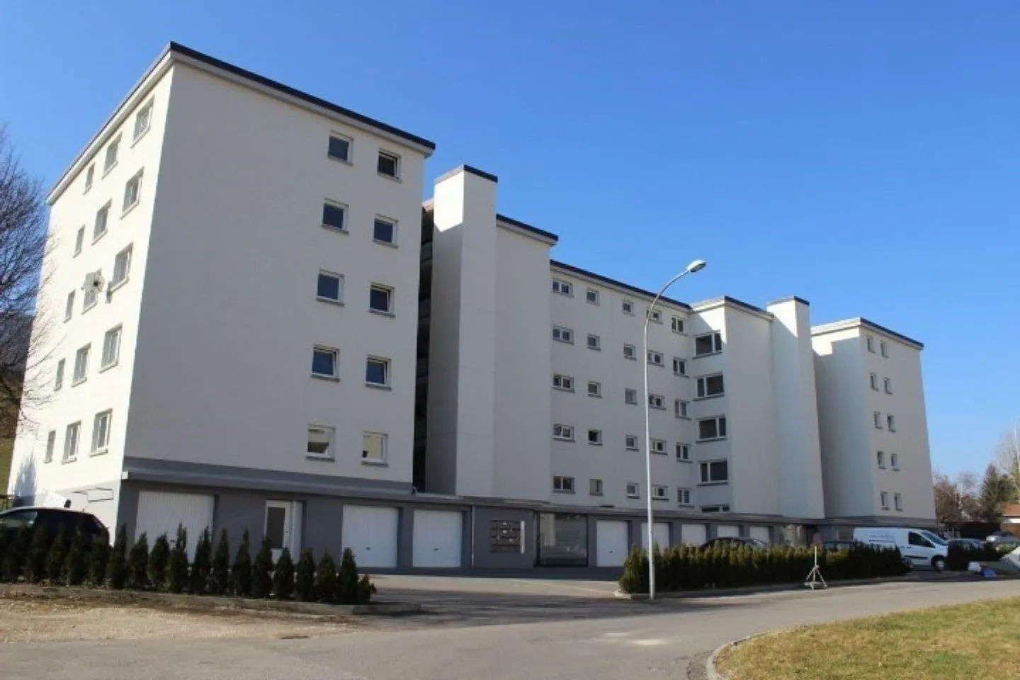 Charmant appartement 2 pièces - Photo 1 sur 7