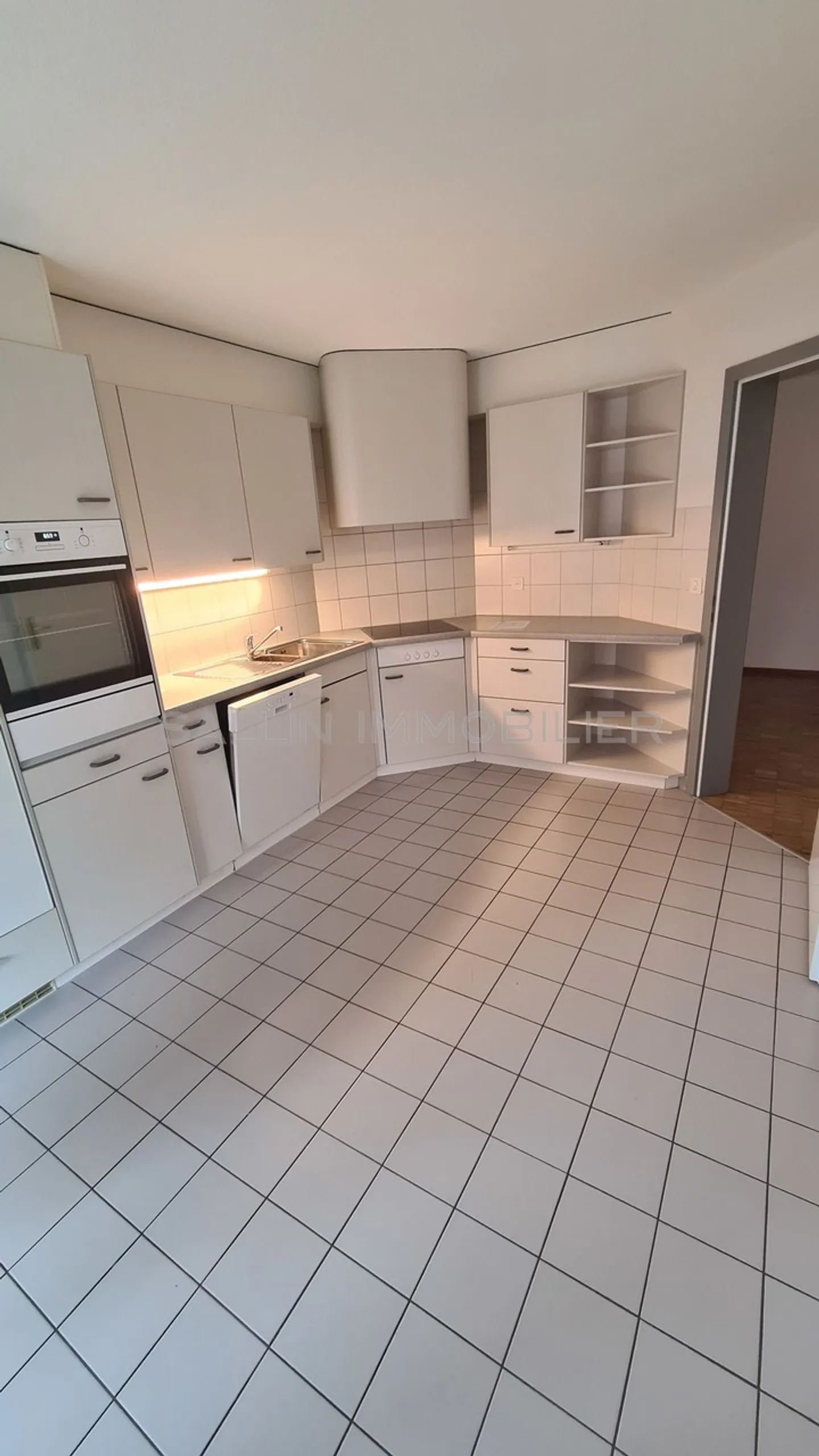 5½ ZIMMER WOHNUNG - Foto 2 von 16