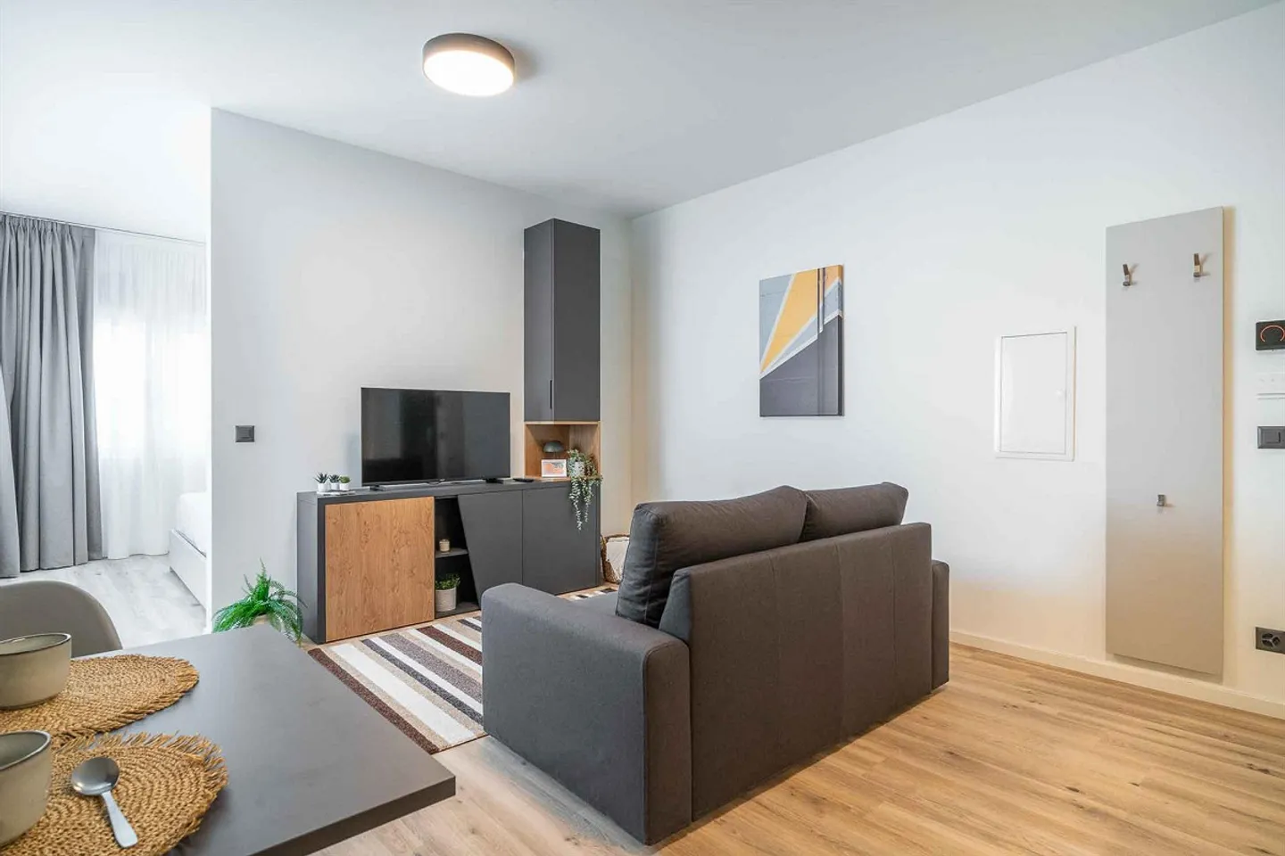 City Pop - Apartments in Basel, next to the train station - Photo 7 of 11