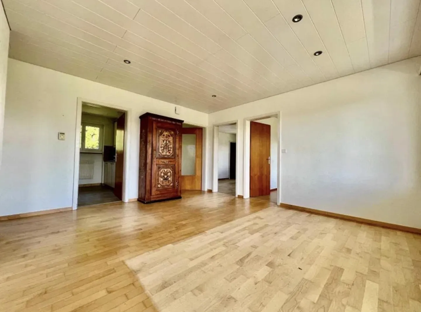 Great home in a desirable location - Photo 5 of 8