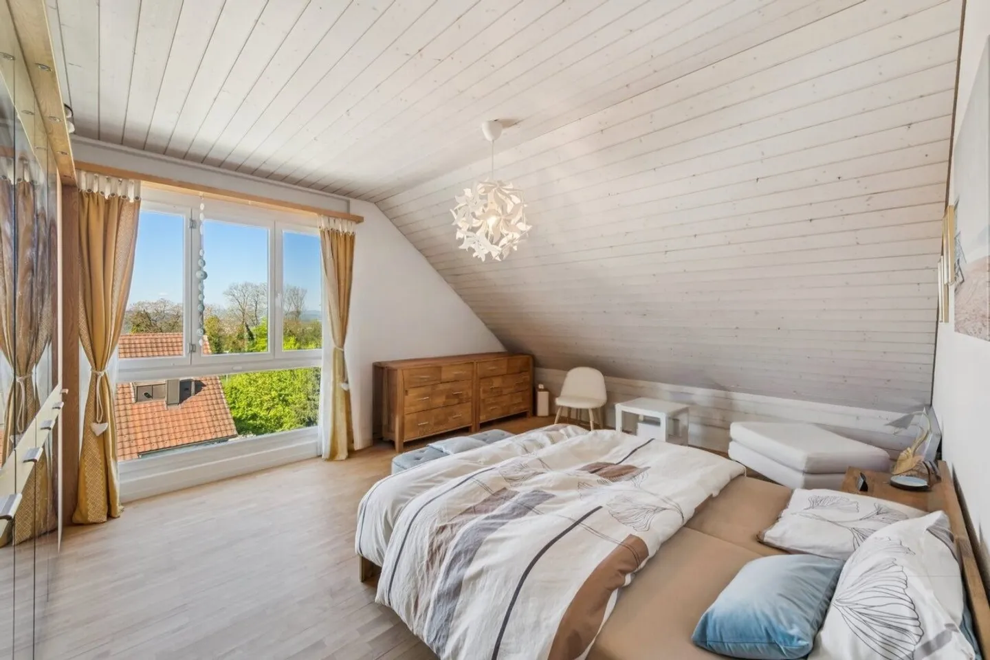 Stilvolle Wohnung mit Terrasse - Foto 4 von 6
