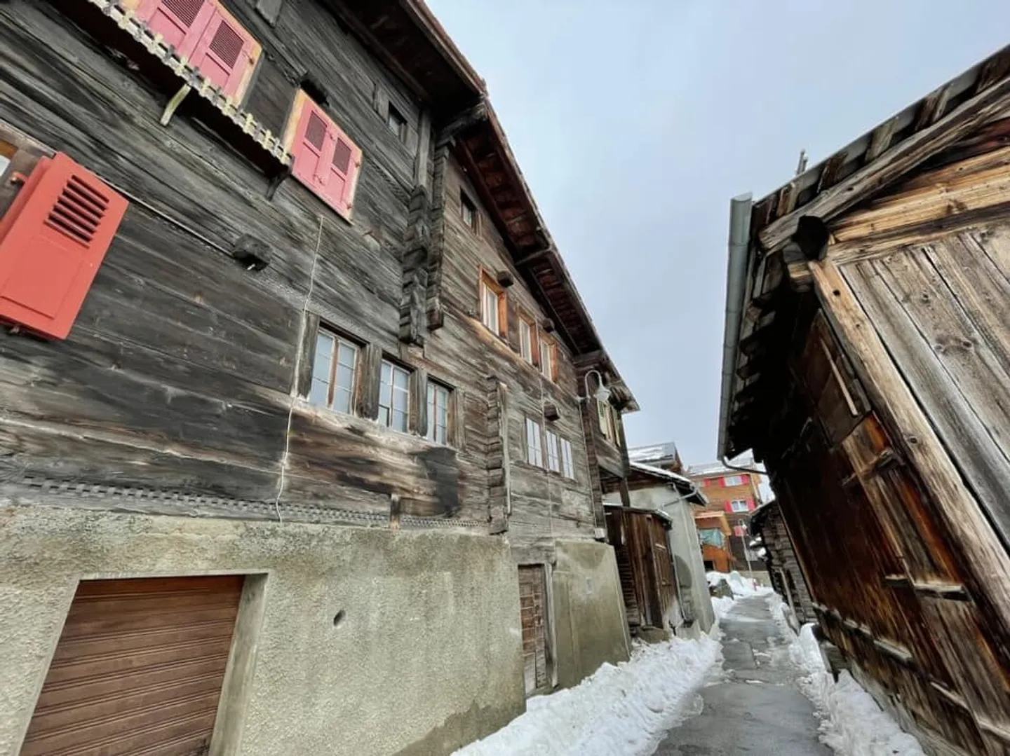 Casa storica e rustica - Oggetto per amatori - Foto 1 di 12