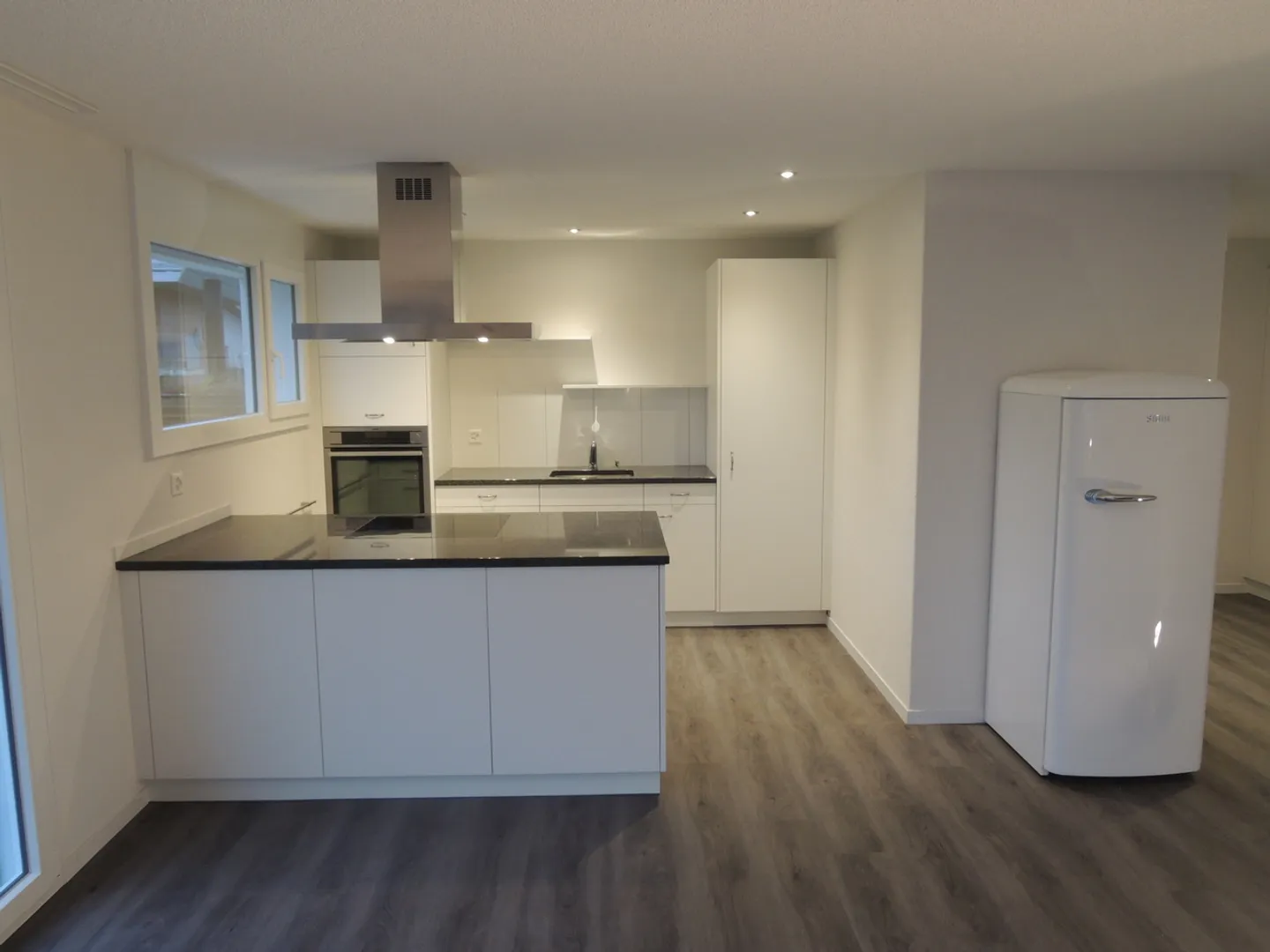 5.5 Room Semi-Detached House in Rural Location - Photo 3 of 8