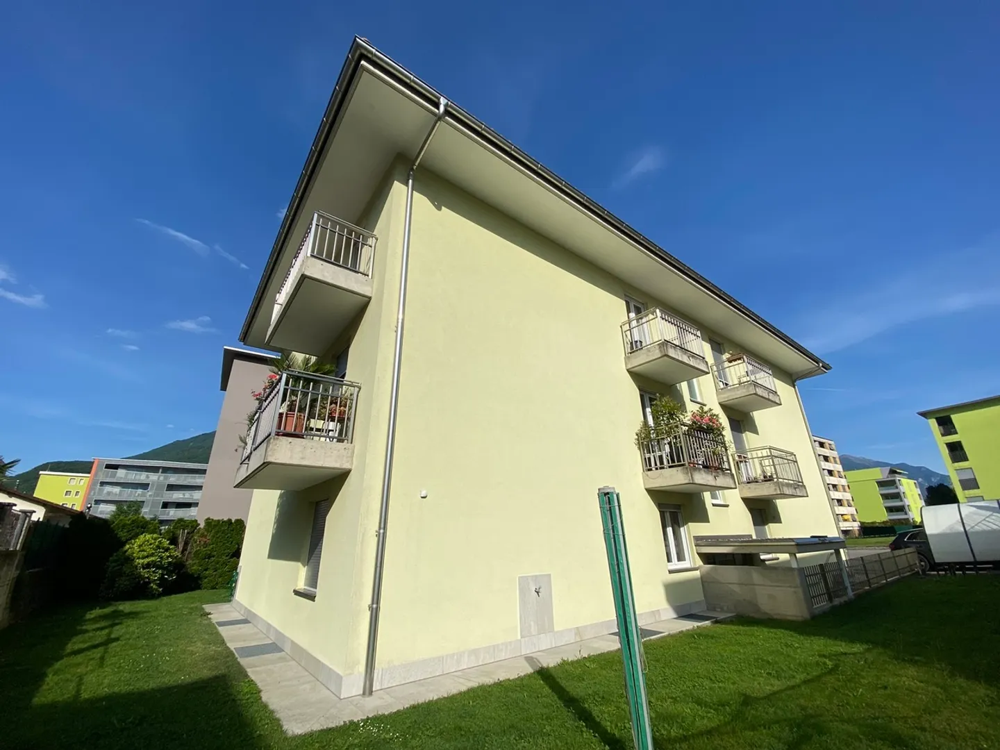 Maison individuelle à vendre - Photo 1 sur 5