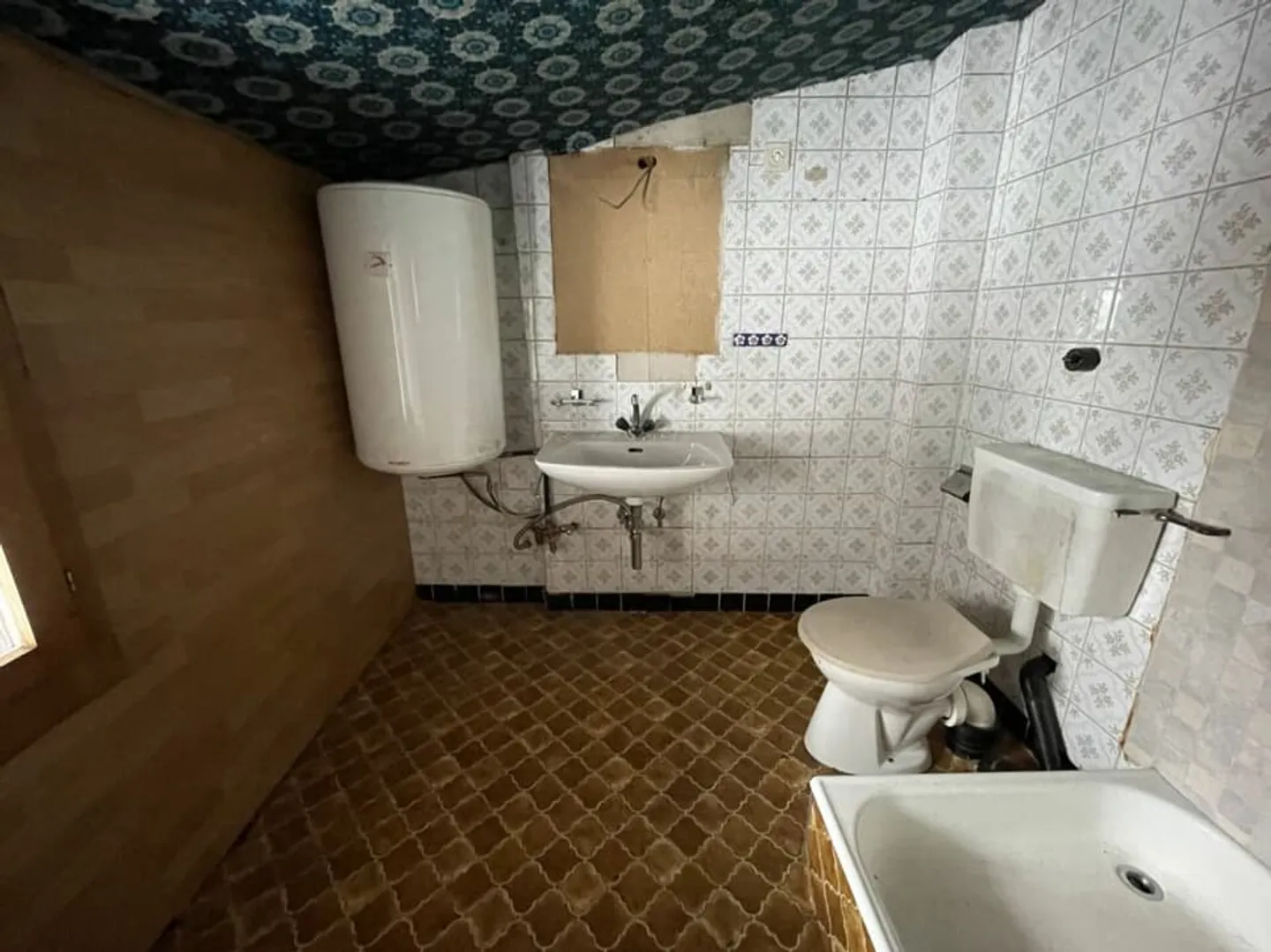 Casa storica e rustica - Oggetto per amatori - Foto 9 di 12