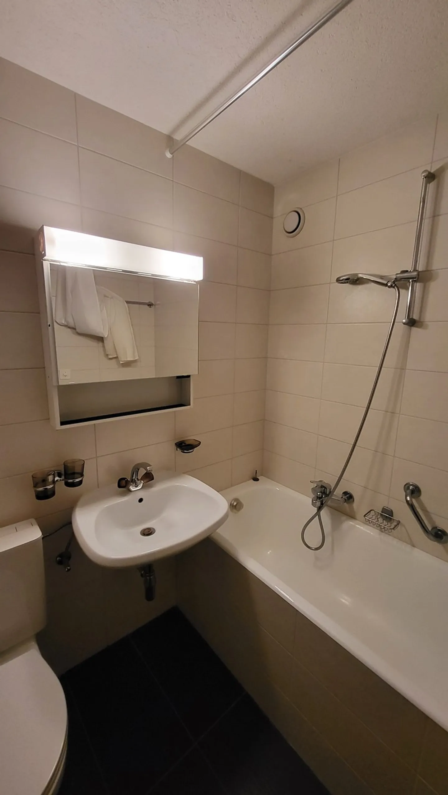 Ovronnaz, charmant 2.5 pièces de 44 m2, exposé plein sud - Photo 7 sur 10