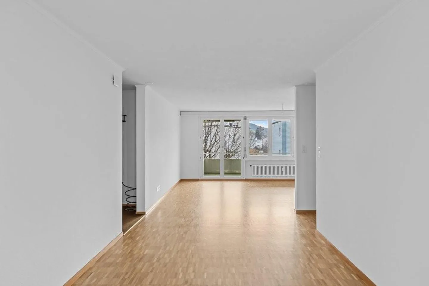 Ruhiges Wohnquartier mit Blick auf den See - Foto 1 von 9