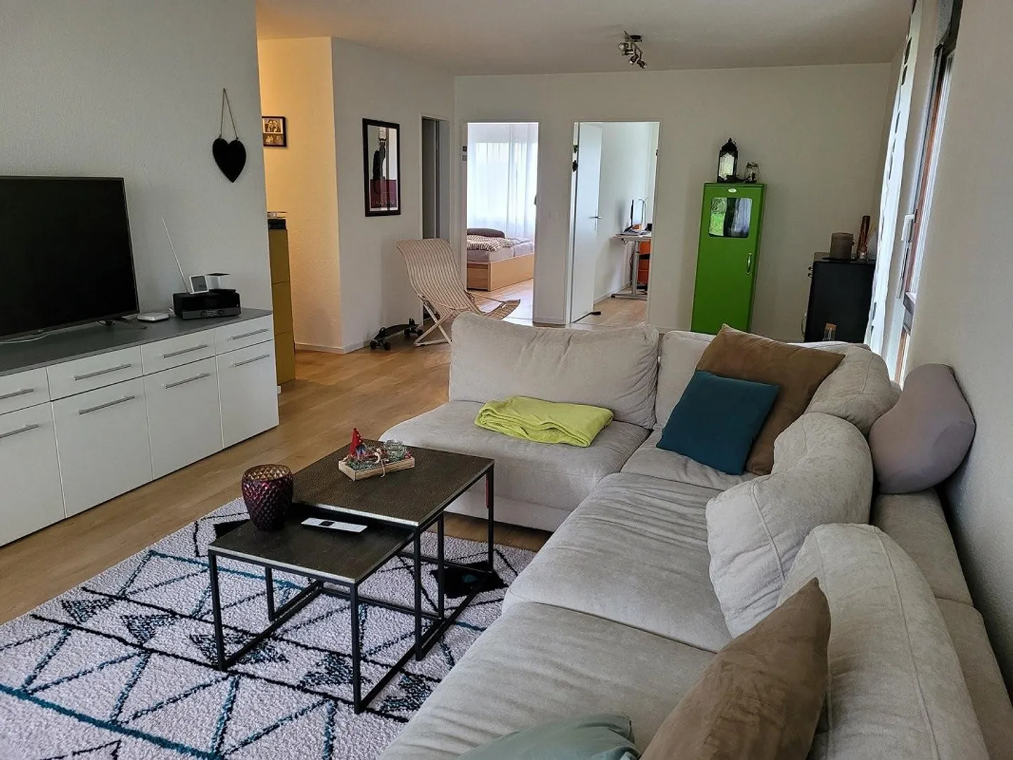 Bell'appartamento di 3,5 stanze con patio - Foto 3 di 9