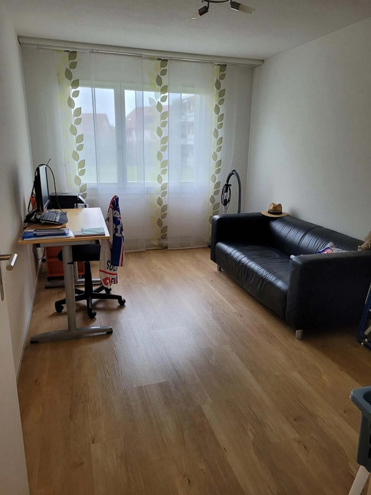 Bell'appartamento di 3,5 stanze con patio - Foto 7 di 9