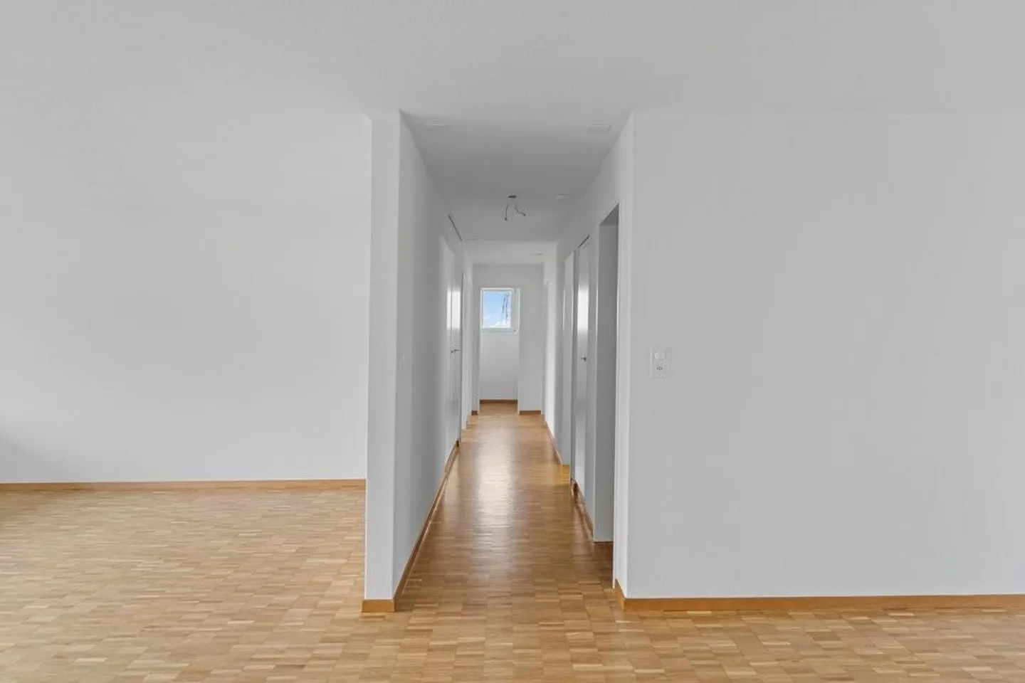 Ruhiges Wohnquartier mit Blick auf den See - Foto 8 von 9