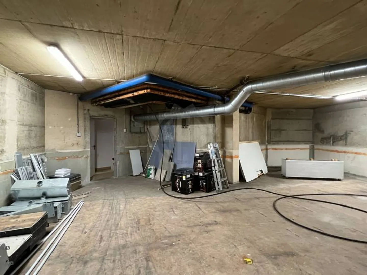 Beautiful storage - Geneva - Photo 5 of 6