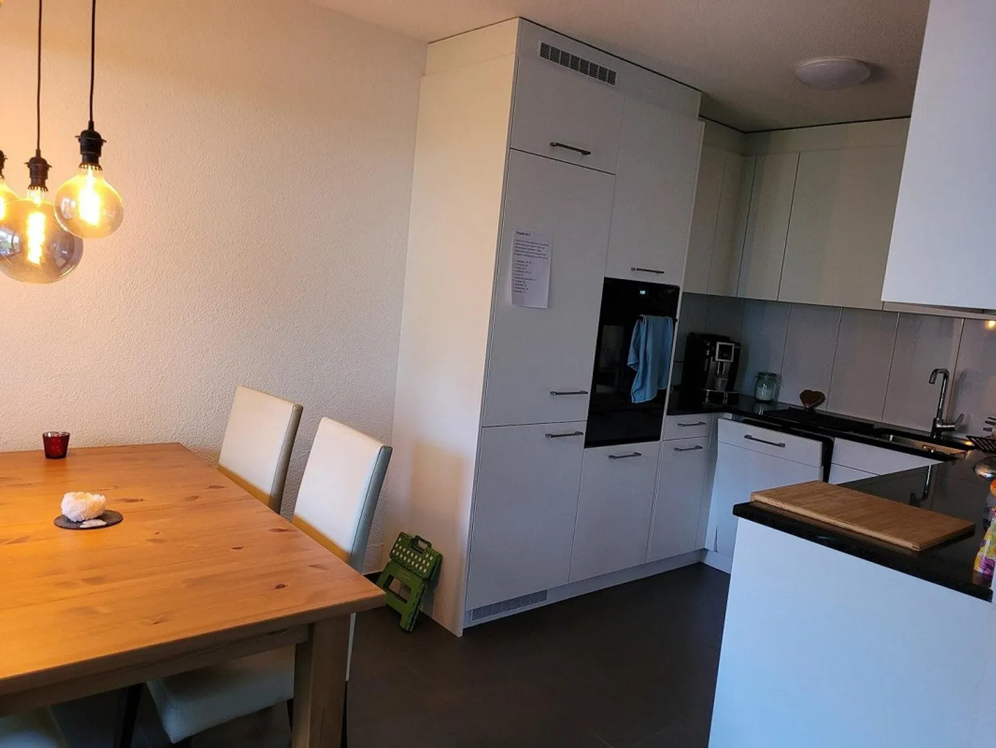 Bell'appartamento di 3,5 stanze con patio - Foto 5 di 9