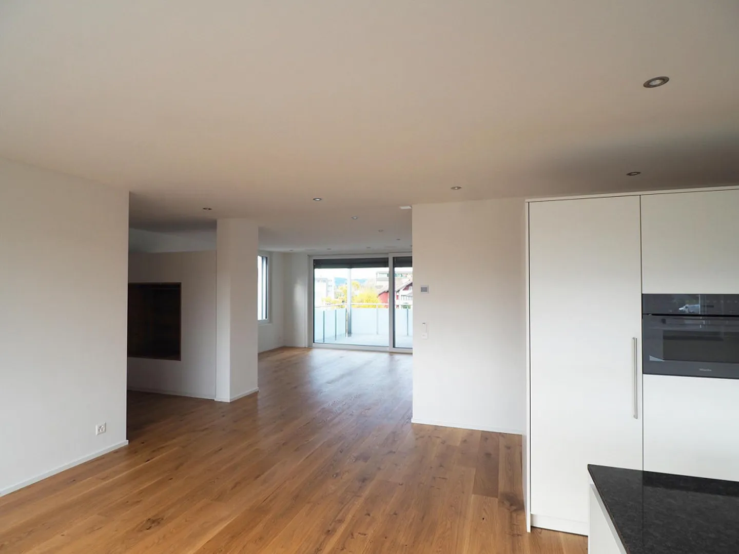 Belle appartement de 3,5 pièces au centre du village - Photo 2 sur 6