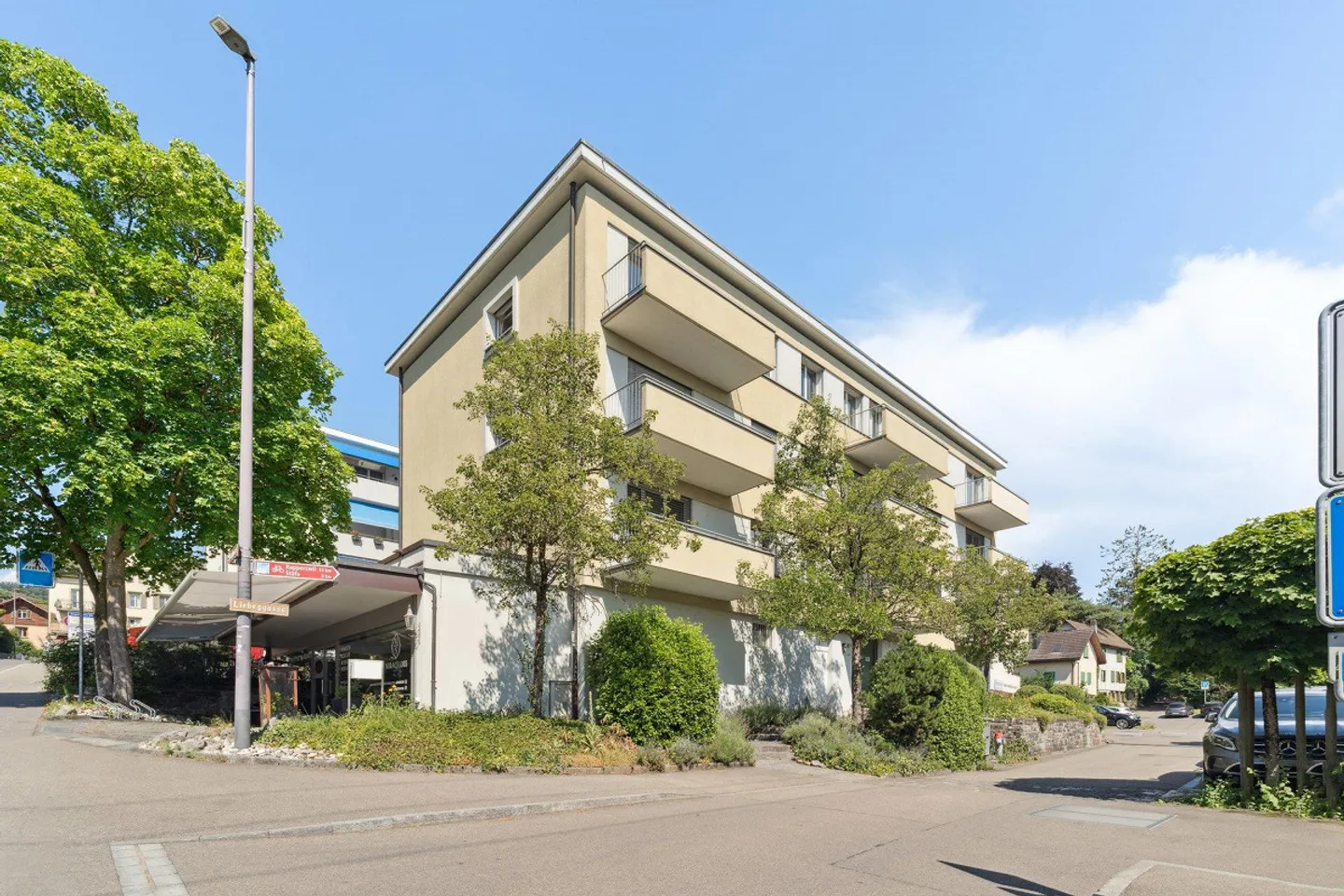 Ihr neuer Arbeitsplatz mit Seepanorama – Hell. Ruhig. Inspirierend. - Foto 1 von 9
