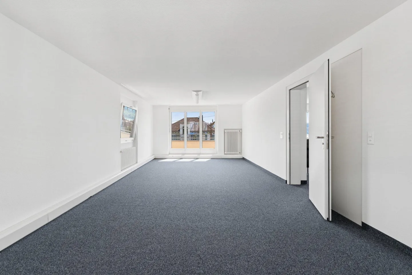 Ihr neuer Arbeitsplatz mit Seepanorama – Hell. Ruhig. Inspirierend. - Foto 2 von 9