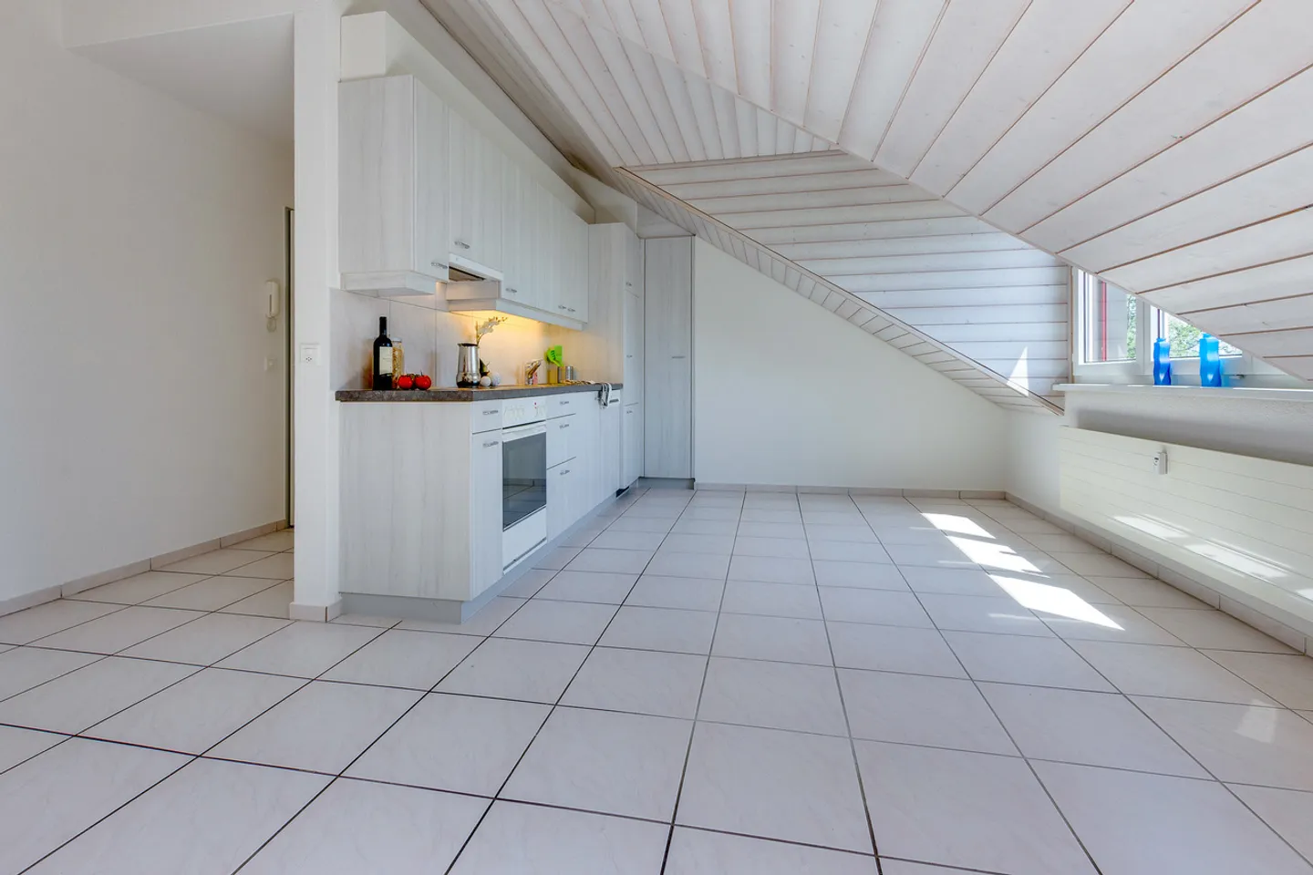 Charmante Dachwohnung in Kölliken - Foto 6 von 11
