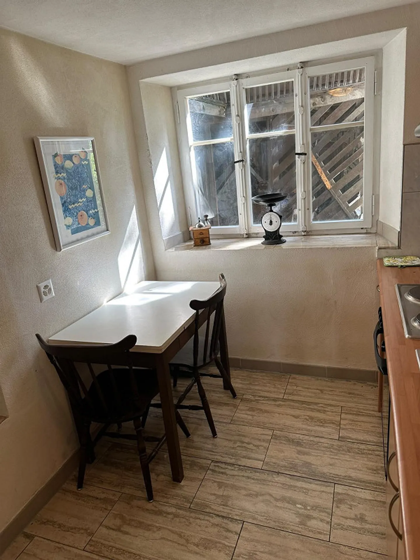 Simple, furnished 2.5-room apartment (old building), southern slope Ilanz outskirts - Photo 10 of 13