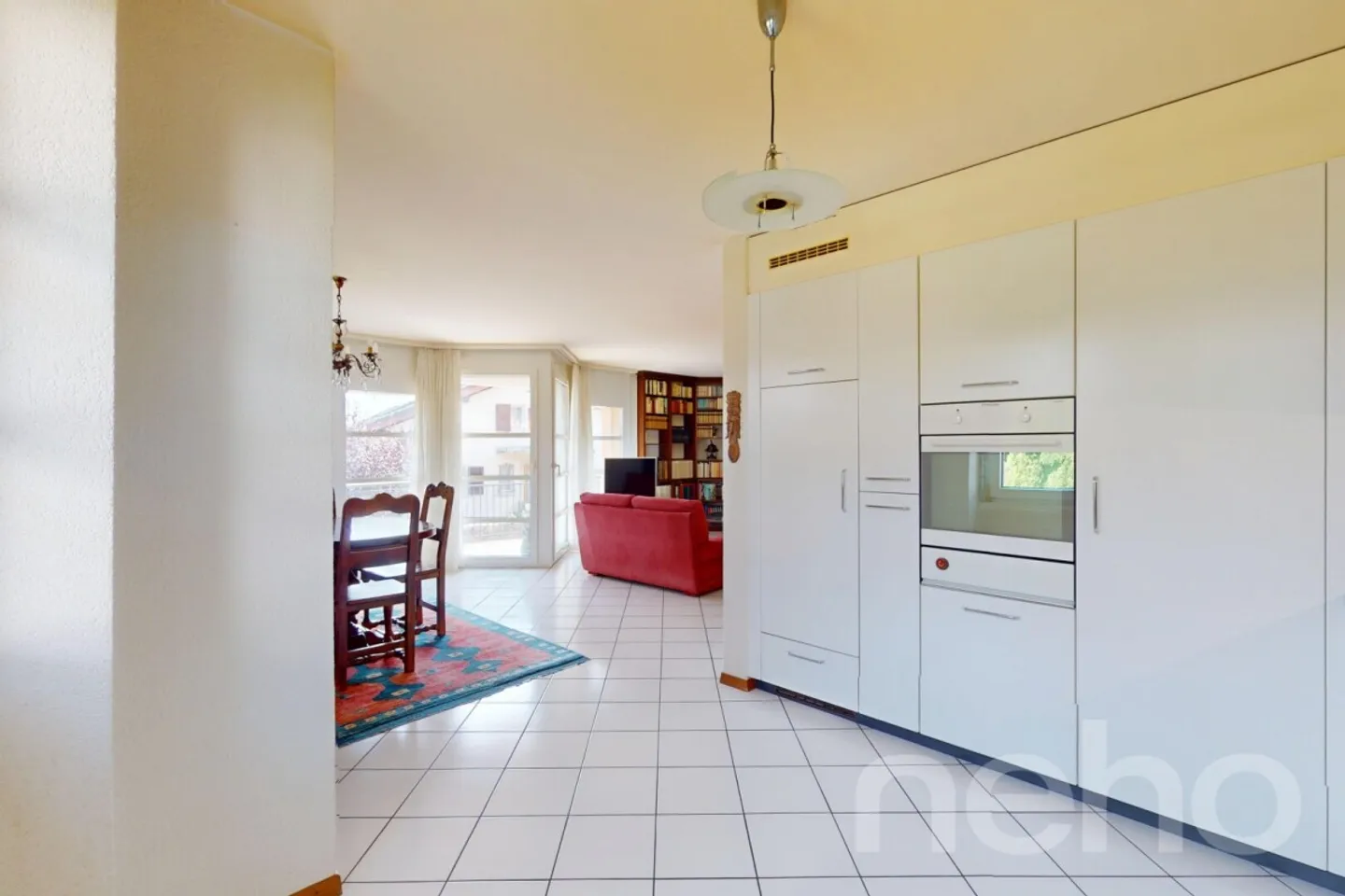 Bright Apartment in Cormondrèche - Photo 4 of 12