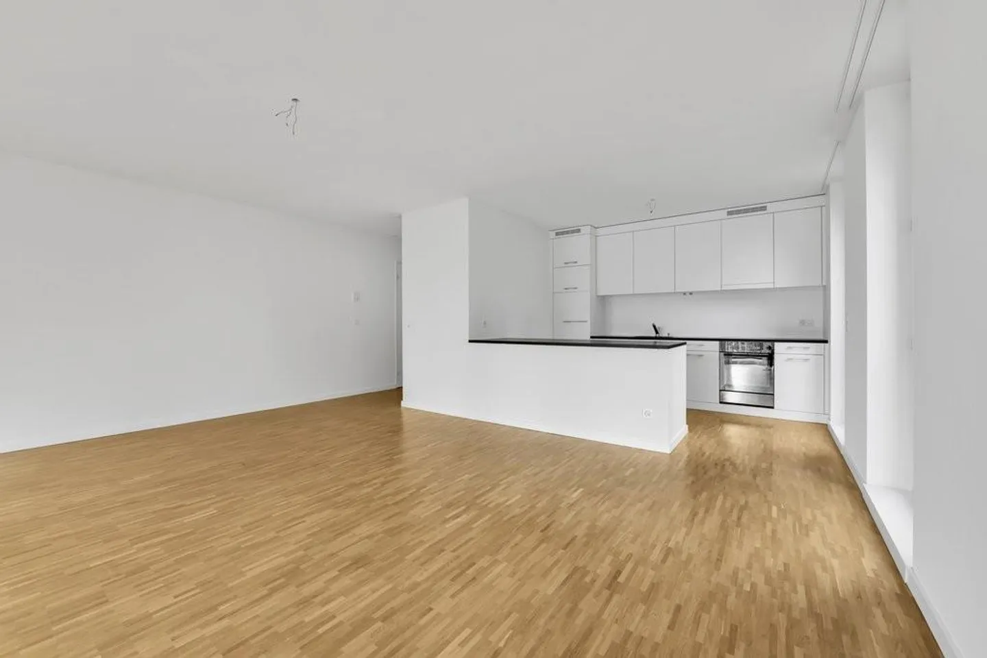 Vivere moderno in una posizione esclusiva - Foto 1 di 8