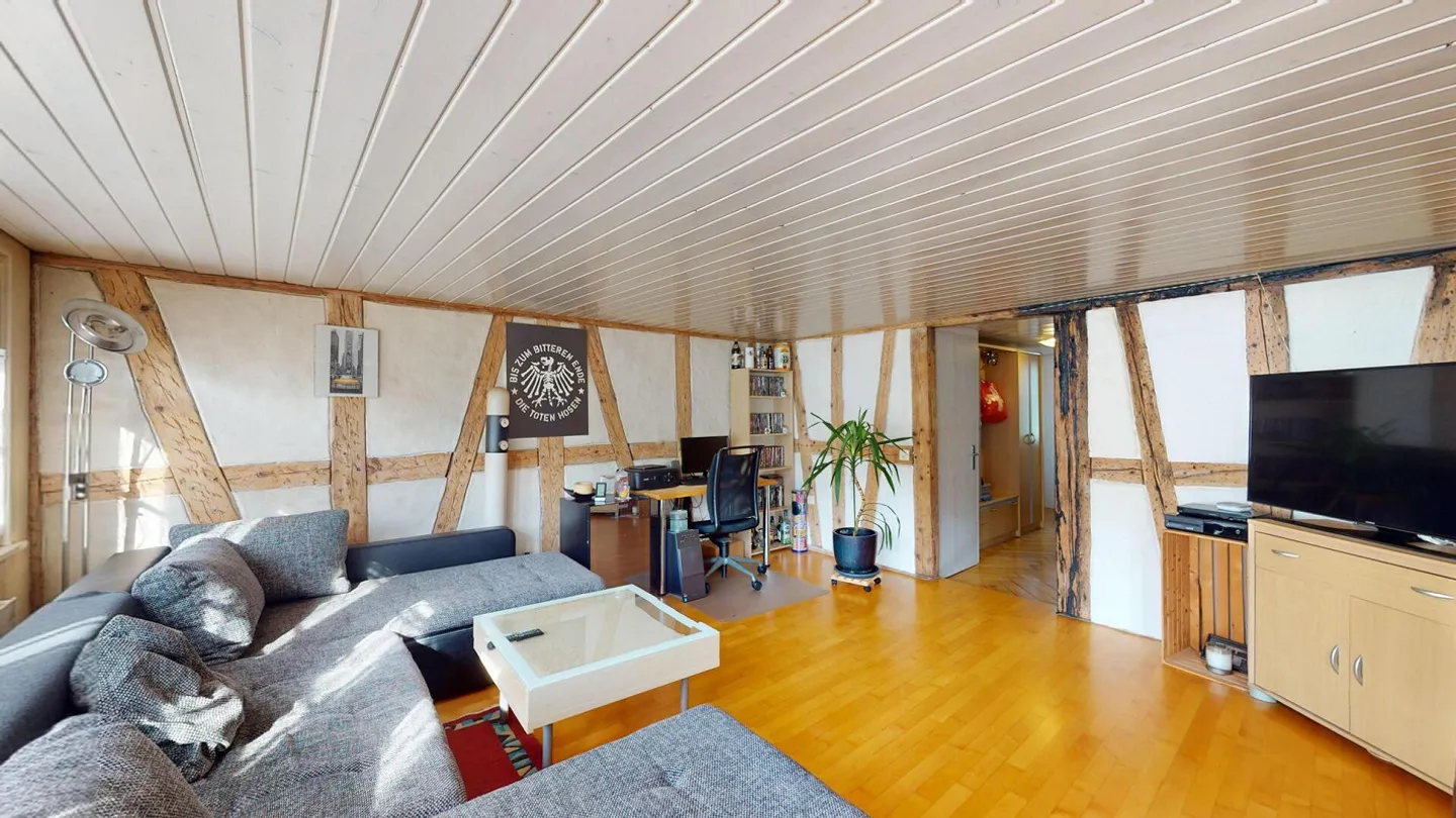 Charmant immeuble résidentiel et commercial au cœur d'Altstätten à vendre - Photo 8 sur 14
