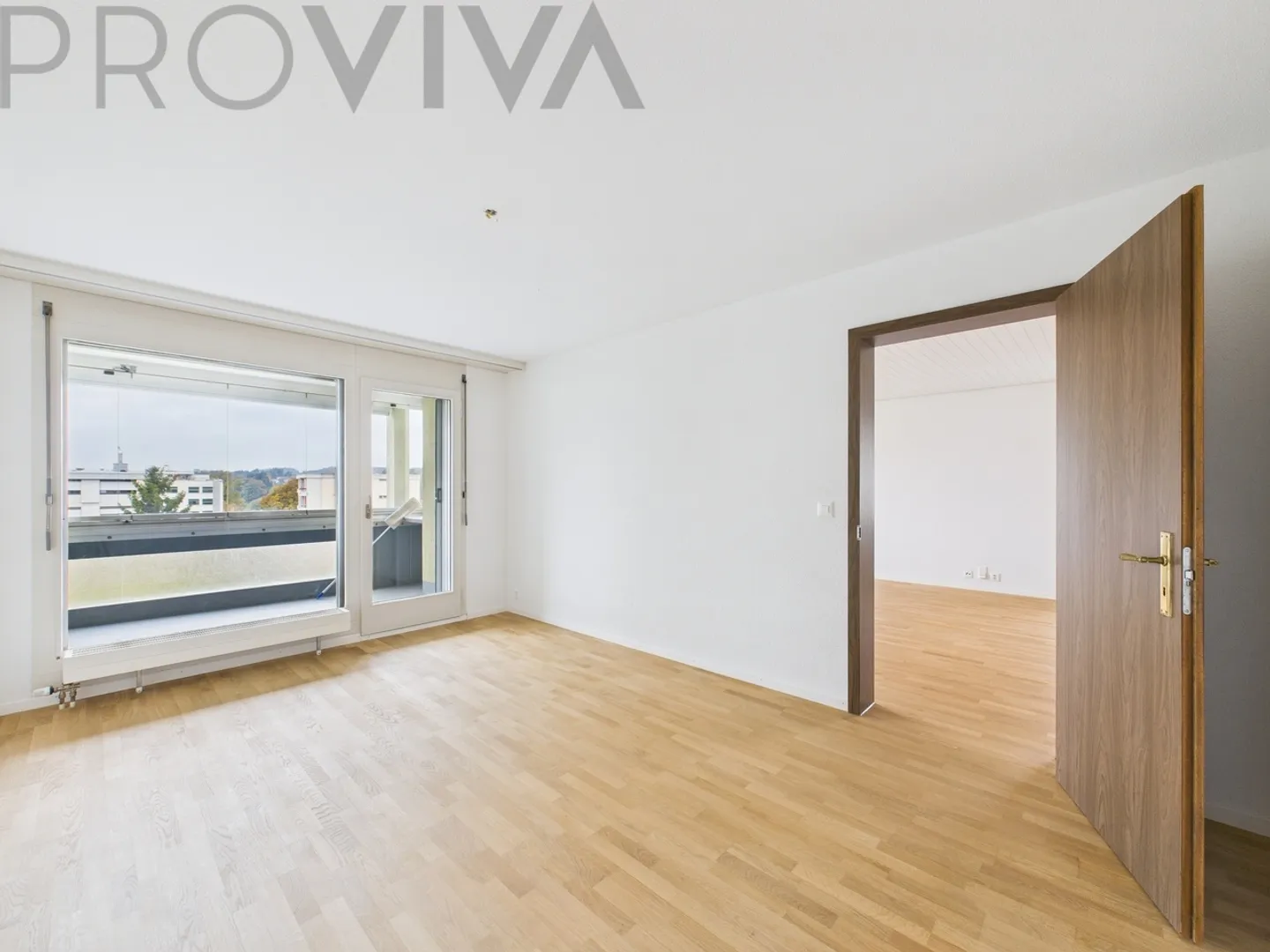 Con molti extra come piscina coperta, sauna, sala feste e palestra - Foto 6 di 9
