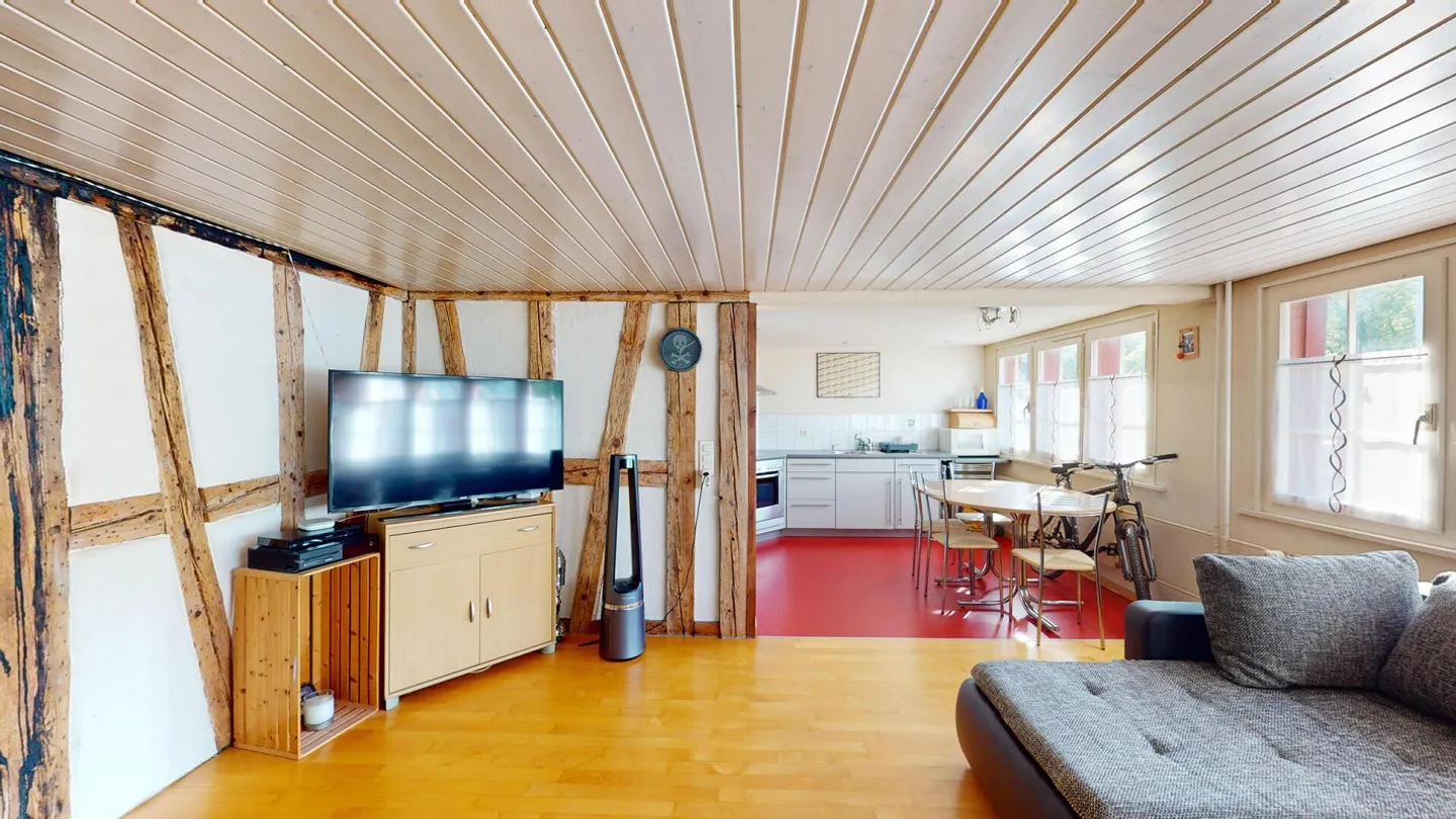 Charmant immeuble résidentiel et commercial au cœur d'Altstätten à vendre - Photo 9 sur 14