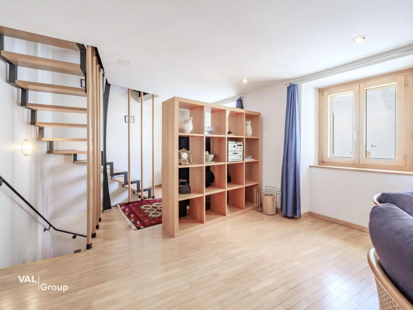 Vivere individuale su quattro livelli nel centro di Leuk - Foto 5 di 11