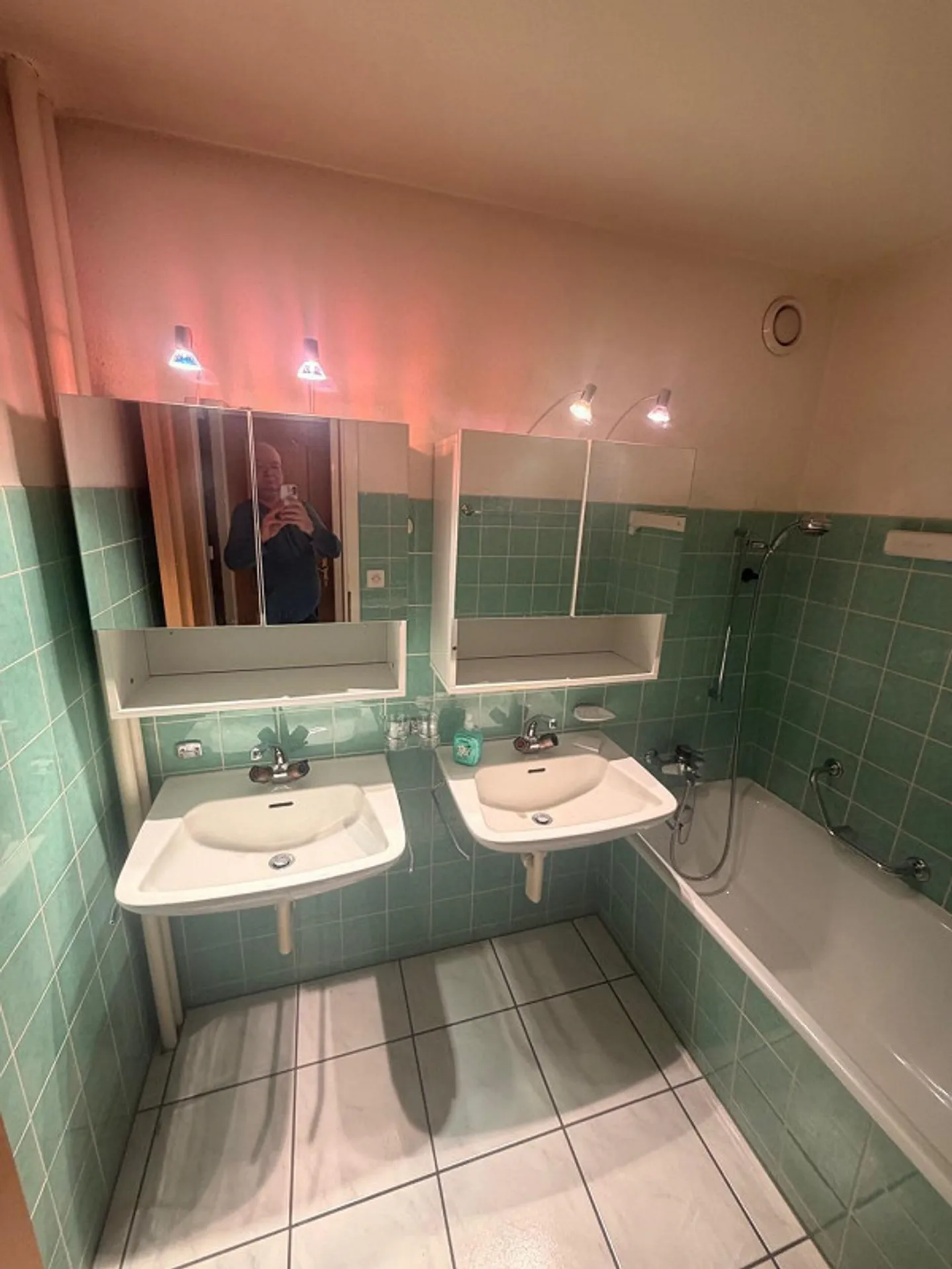 Bella, luminosa appartamento di 3,5 stanze con potenziale in vendita. - Foto 8 di 23