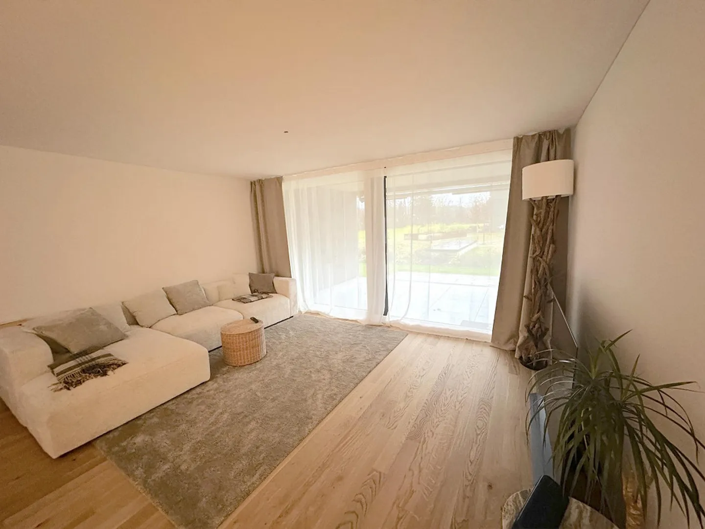 Appartement moderne de 4,5 pièces avec jardin et garage à Emmen - Photo 1 sur 26