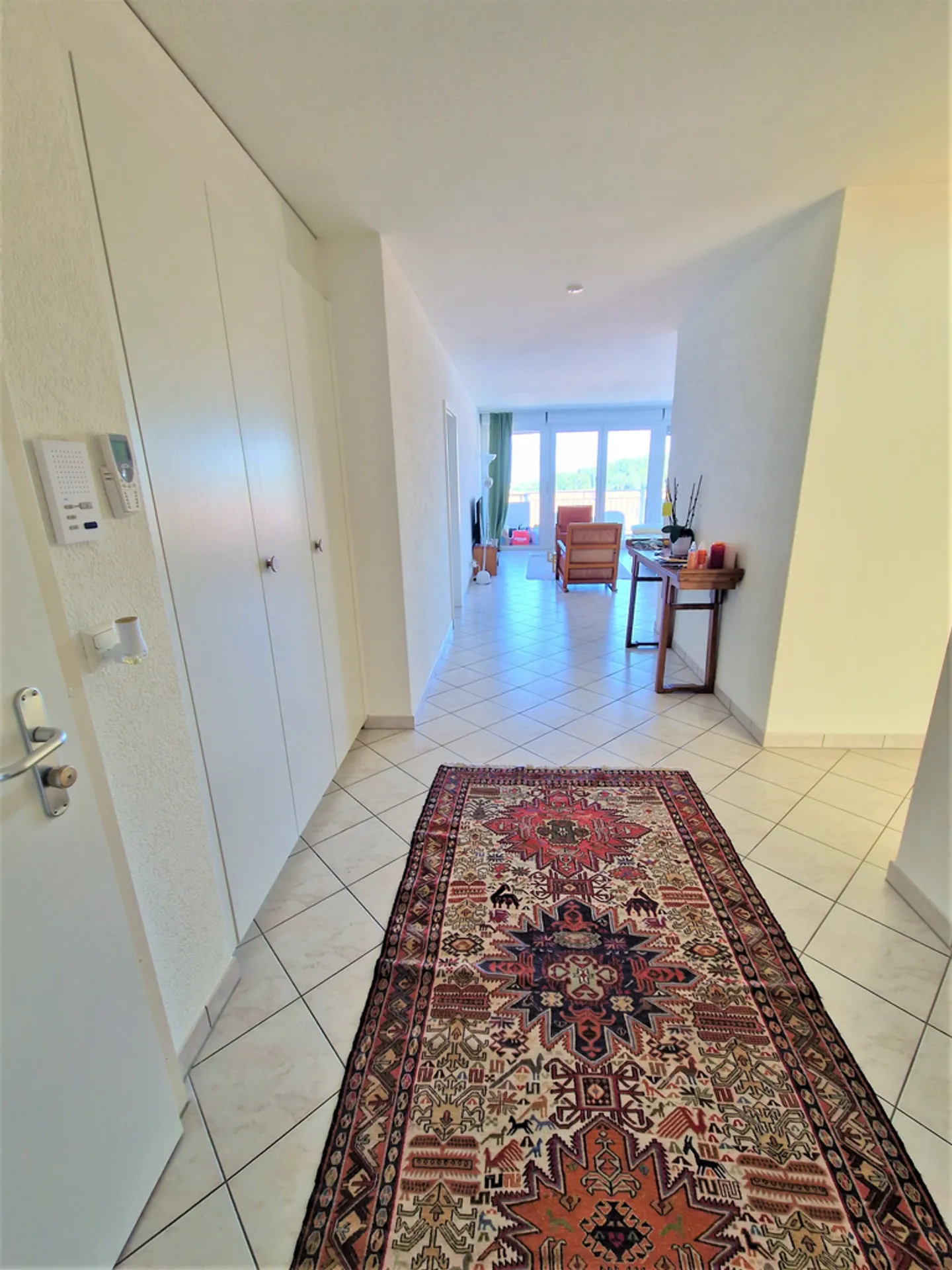 Bel appartement de 5.5 pièces spacieux avec vue lac - Photo 4 sur 12