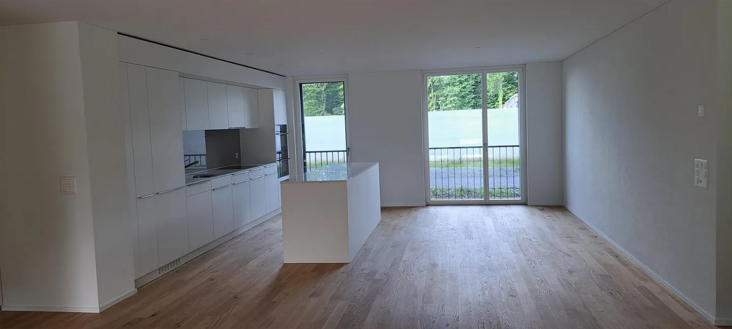 Appartement moderne de 4,5 pièces avec jardin et garage à Emmen - Photo 11 sur 26