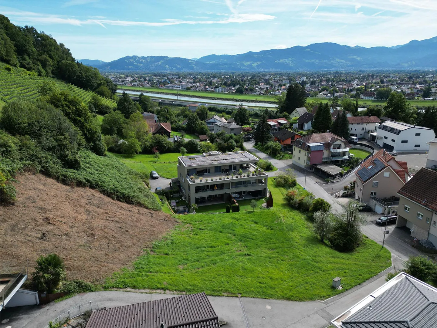 Grundstück mit atemberaubender Aussicht - Foto 1 von 9