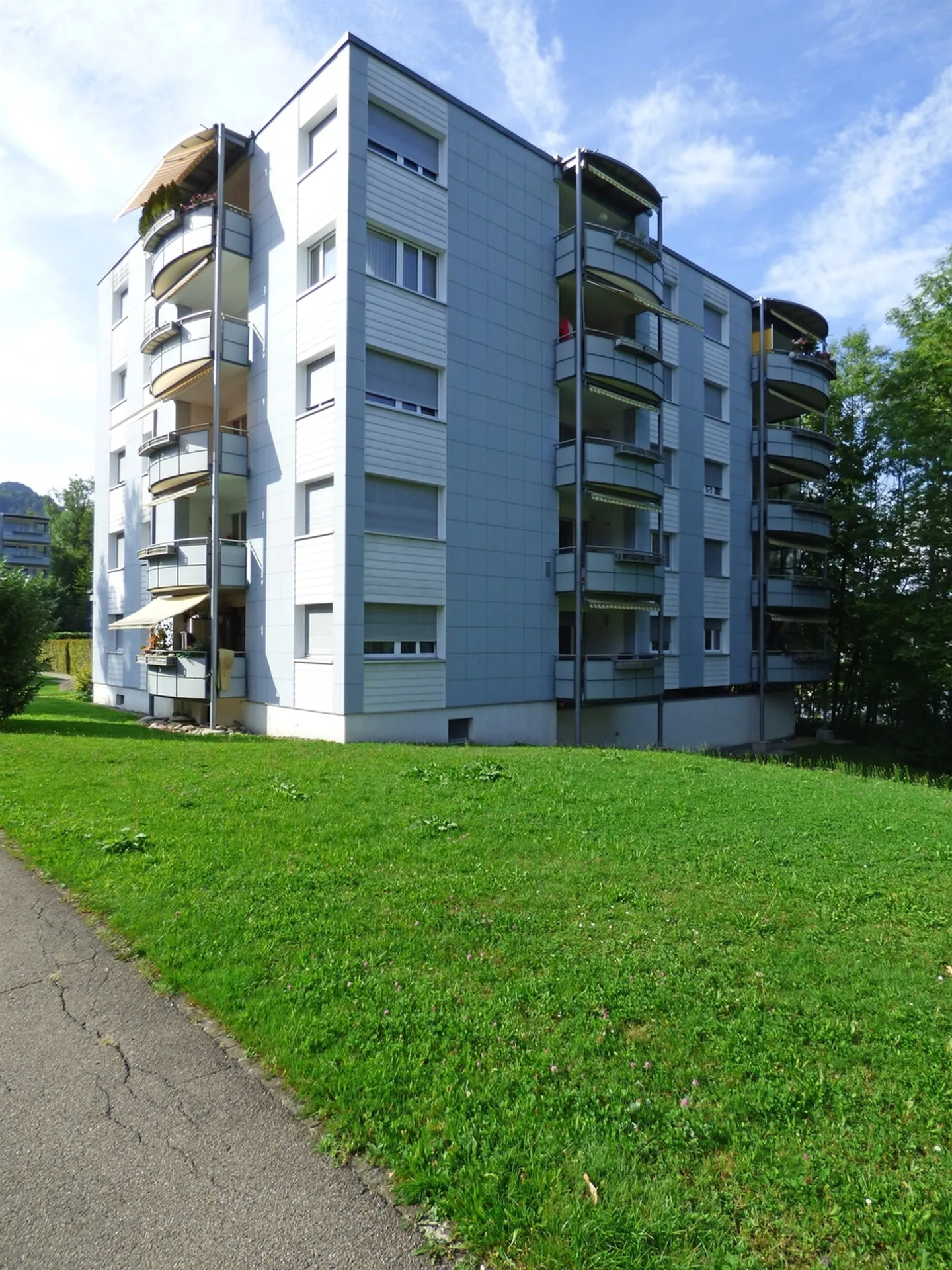Votre nouveau paradis de bien-être dans un quartier résidentiel idyllique et calme ! - Photo 2 sur 9