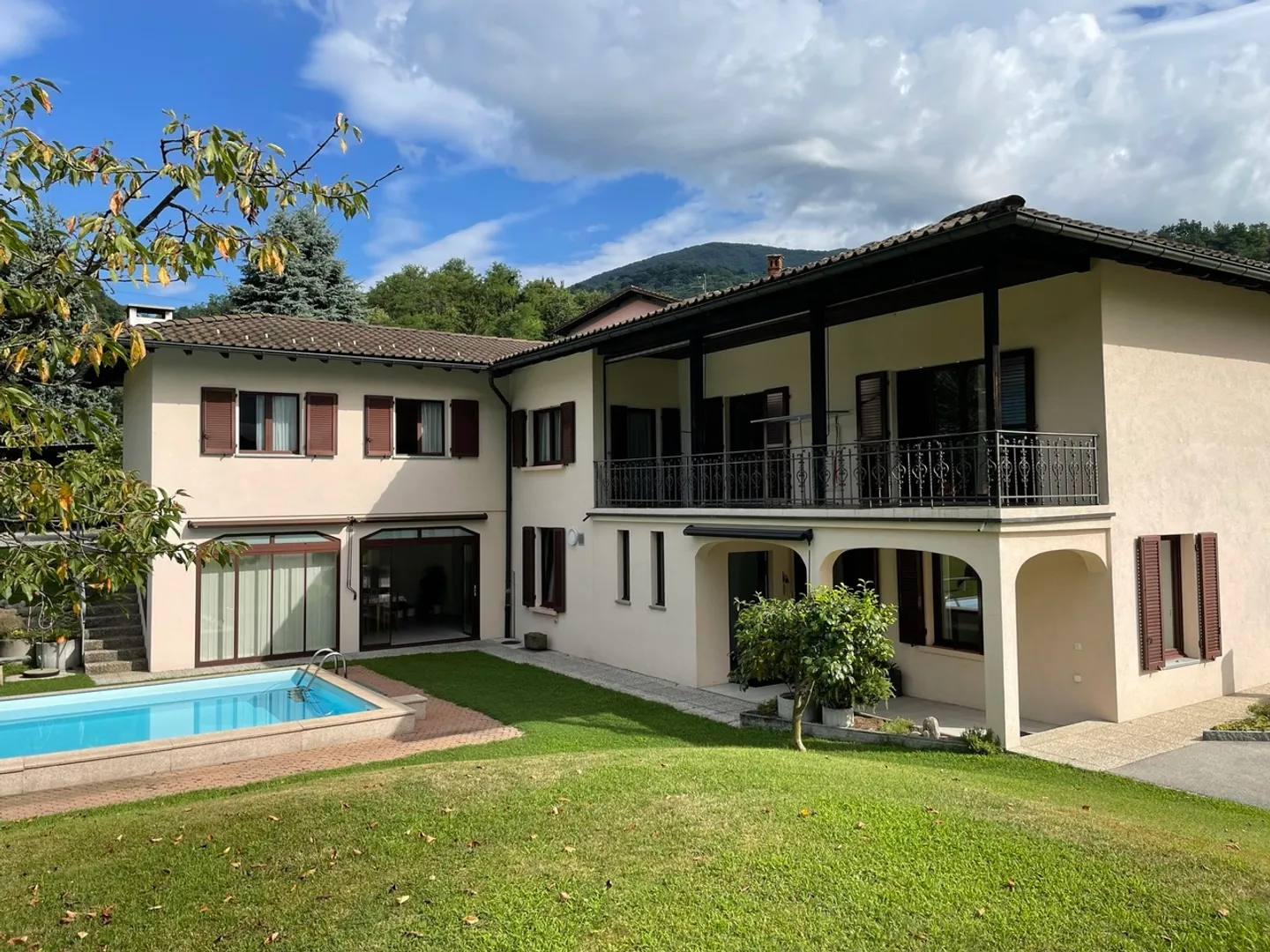 Single house for sale - Photo 2 of 14