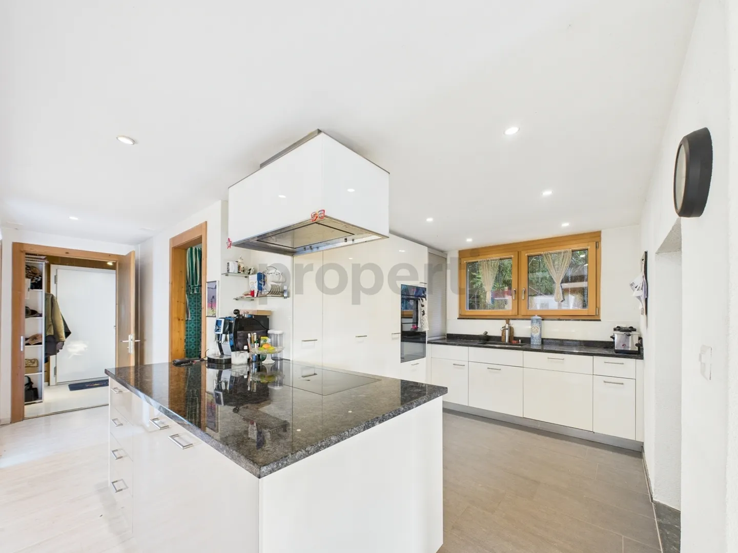 Unique 5-Room Single-Family House in Lichtensteig, Canton SG - Photo 2 of 12