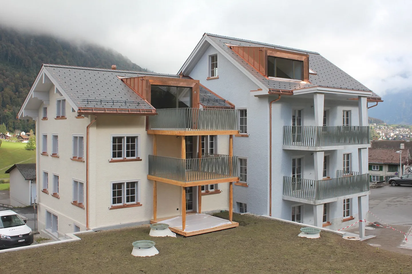 Traumhafte Dachwohnung in total saniertem Altbau - Foto 1 von 13