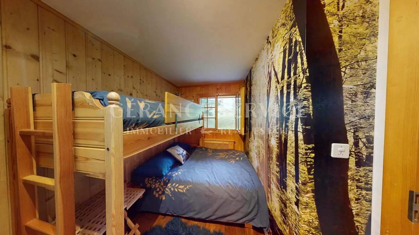 Appartement rénové avec terrasse - Photo 12 sur 15