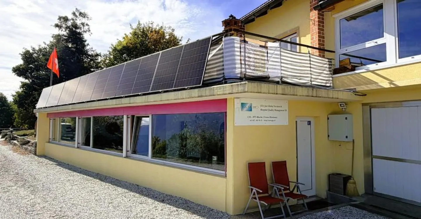 MAGNIFIKANTER LOFT MIT 2,5 ZIMMERN - SEHR GERÄUMIG UND SEHR HELL - WUNDERSCHÖNER BLICK - RUHIGE LAGE - GUT GELEGEN - Foto 15 von 17