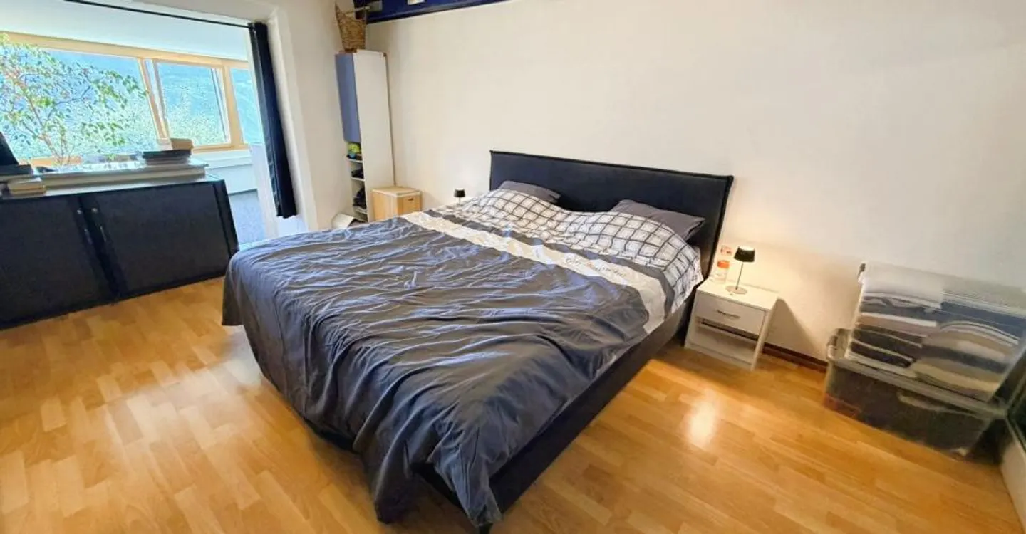 MAGNIFIKANTER LOFT MIT 2,5 ZIMMERN - SEHR GERÄUMIG UND SEHR HELL - WUNDERSCHÖNER BLICK - RUHIGE LAGE - GUT GELEGEN - Foto 8 von 17