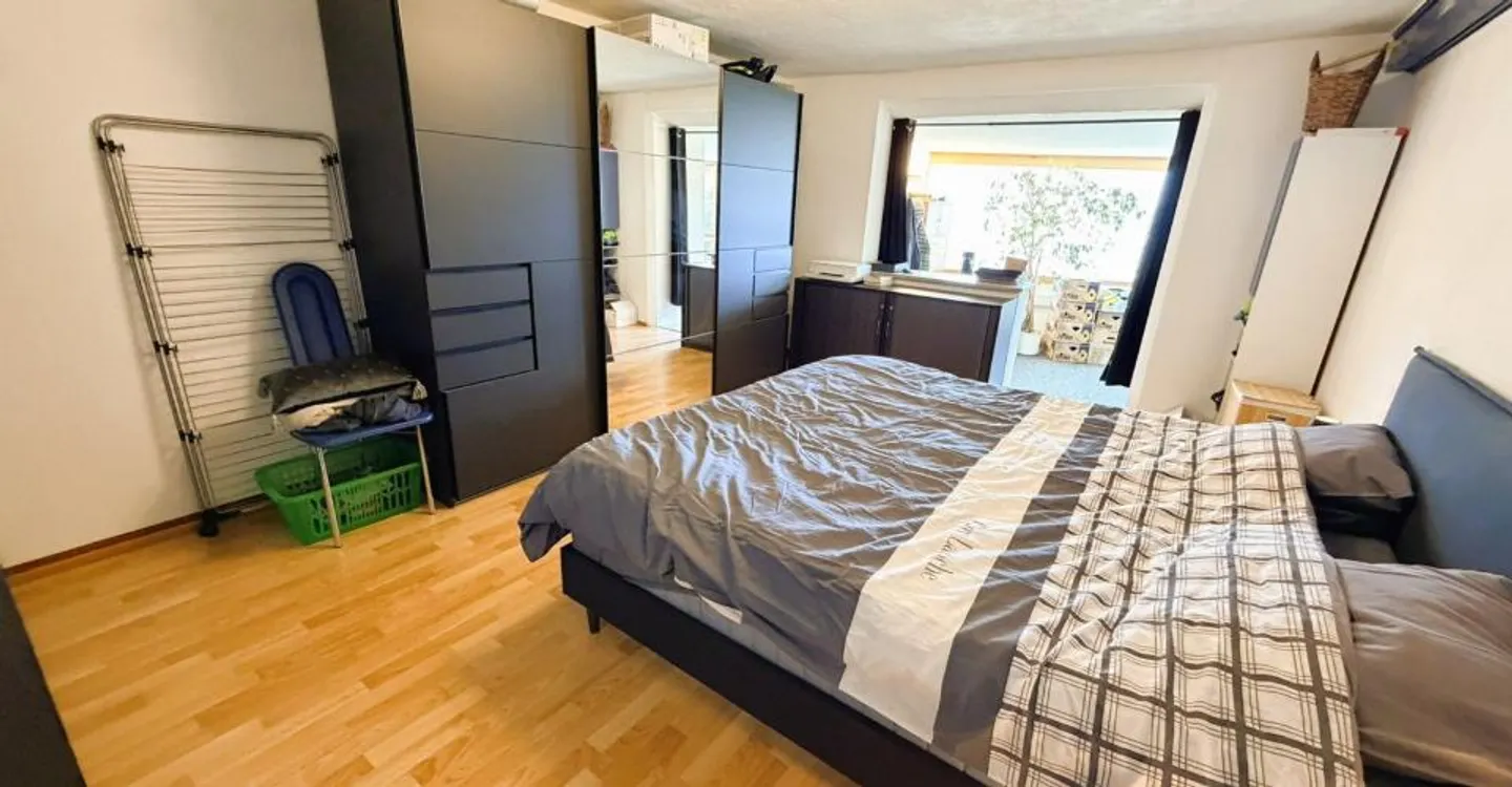 MAGNIFIKANTER LOFT MIT 2,5 ZIMMERN - SEHR GERÄUMIG UND SEHR HELL - WUNDERSCHÖNER BLICK - RUHIGE LAGE - GUT GELEGEN - Foto 9 von 17