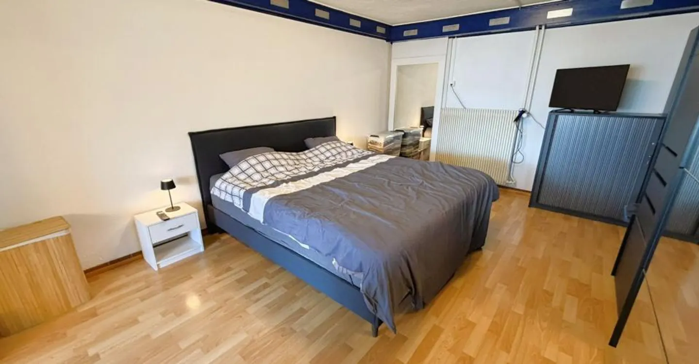 MAGNIFIKANTER LOFT MIT 2,5 ZIMMERN - SEHR GERÄUMIG UND SEHR HELL - WUNDERSCHÖNER BLICK - RUHIGE LAGE - GUT GELEGEN - Foto 11 von 17