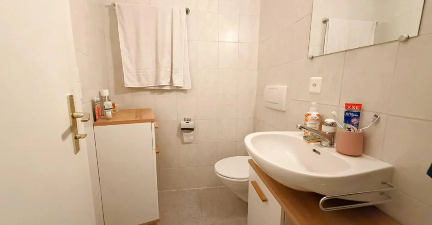 MAGNIFIKANTER LOFT MIT 2,5 ZIMMERN - SEHR GERÄUMIG UND SEHR HELL - WUNDERSCHÖNER BLICK - RUHIGE LAGE - GUT GELEGEN - Foto 13 von 17