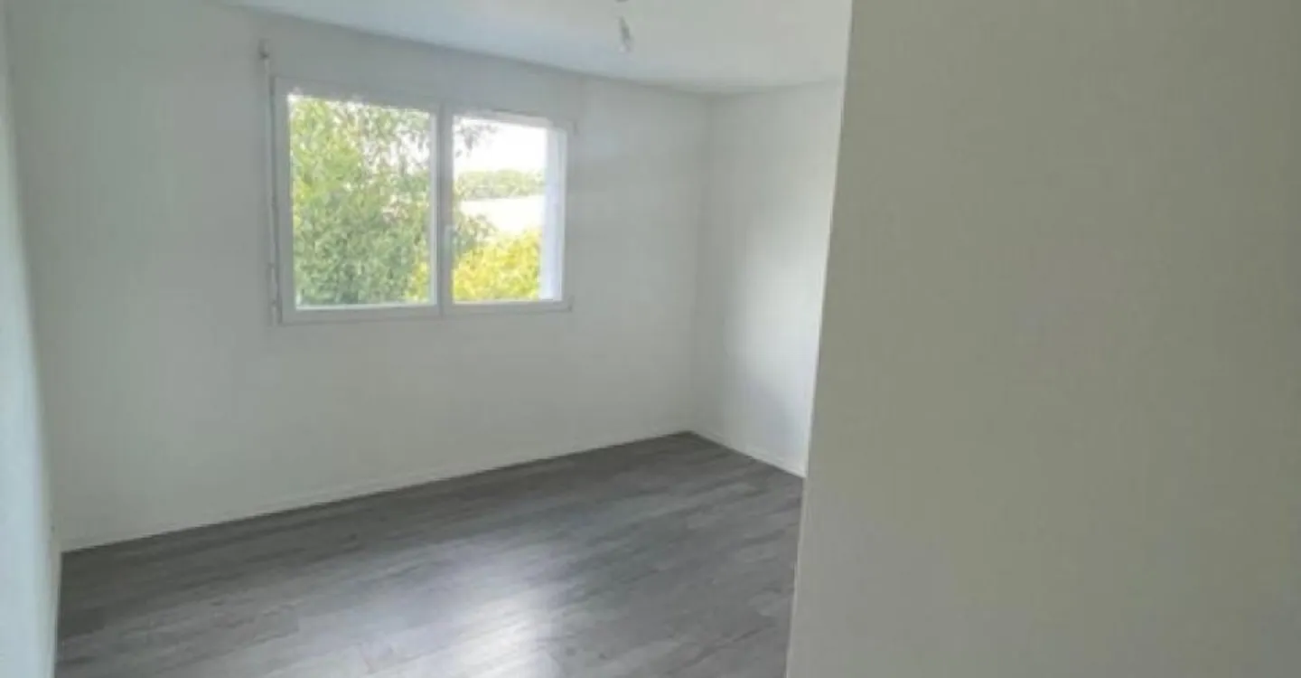 Appartement moderne avec jardin - Photo 5 sur 10