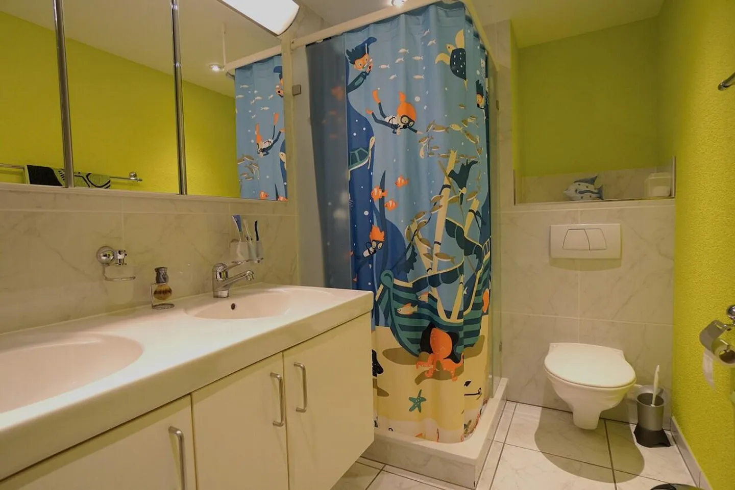 Casa familiare bifamiliare con studio; molto spazio per vivere - Foto 11 di 17