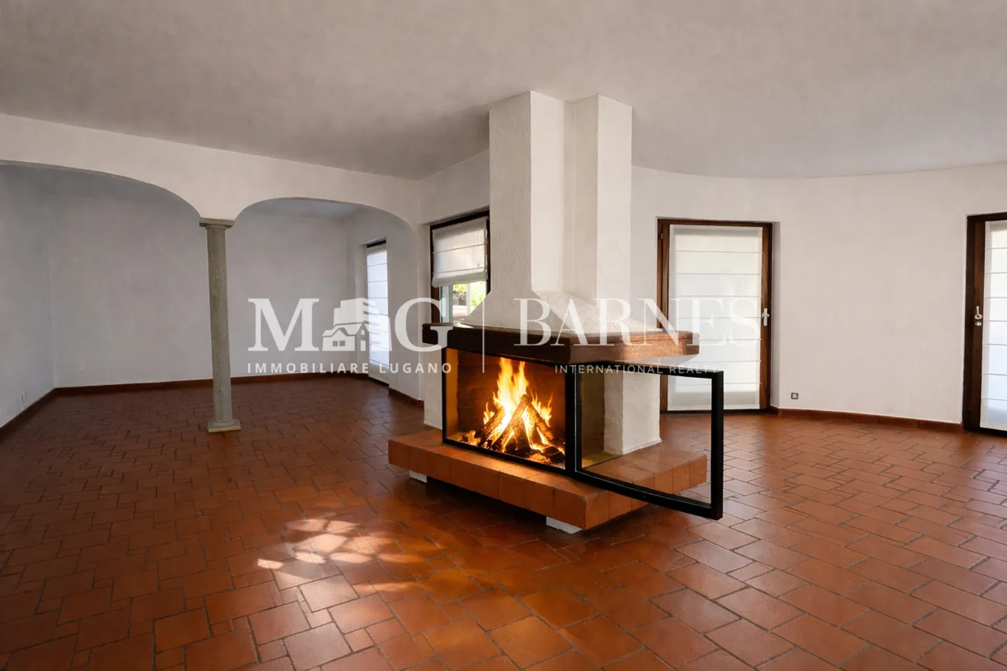 Comano: Wohnung 4.5/5.5 Zimmer mit privatem Garten und Pool - Foto 3 von 9