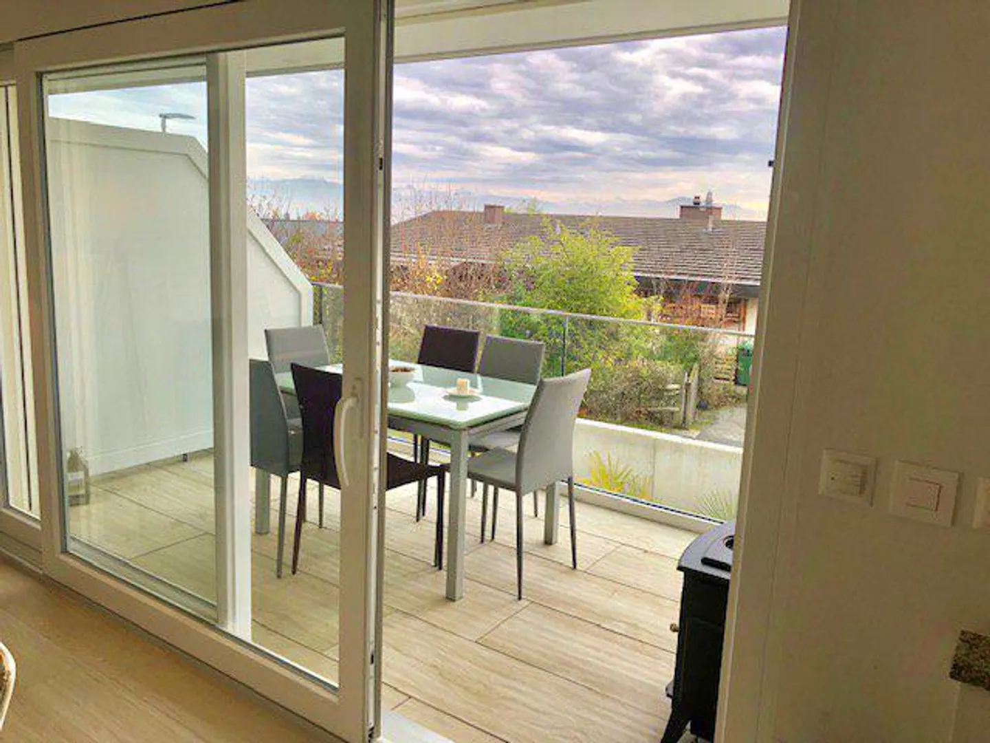 Superb 4.5-room luxury apartment in Begnins - Photo 2 of 7