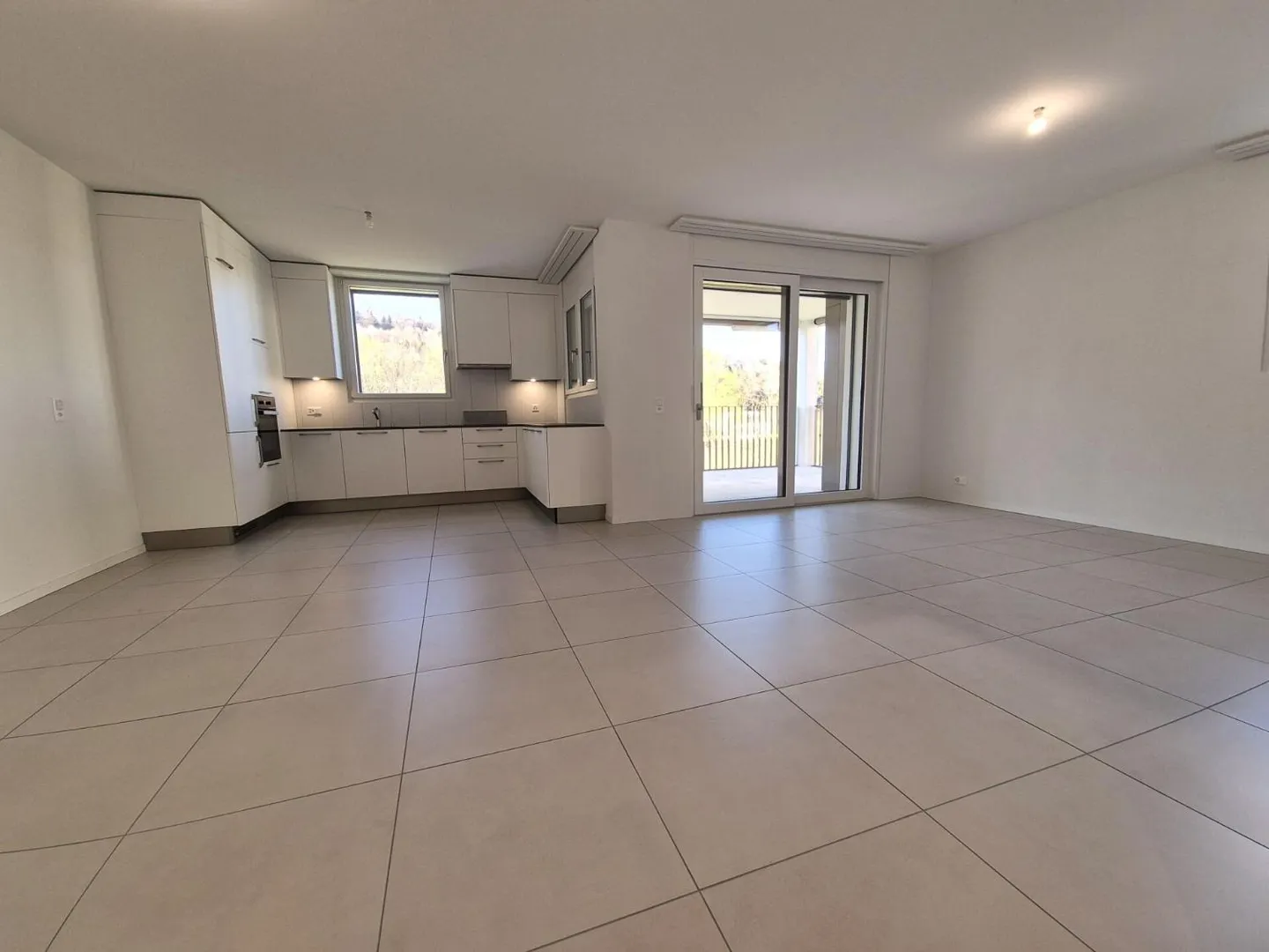 4.5 Room Apartment - Photo 2 of 10