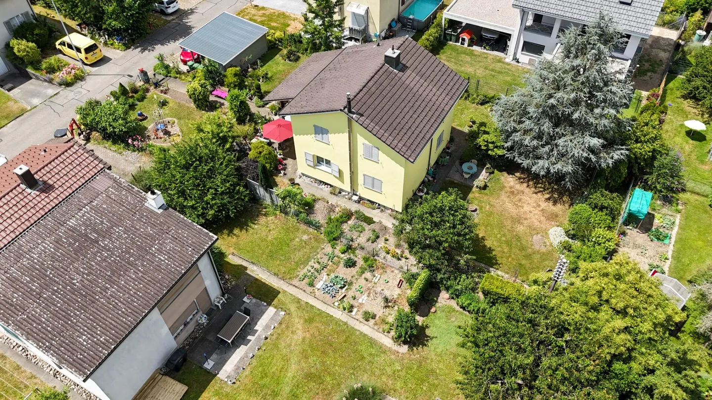 Renovated single-family home with large plot - Photo 1 of 16