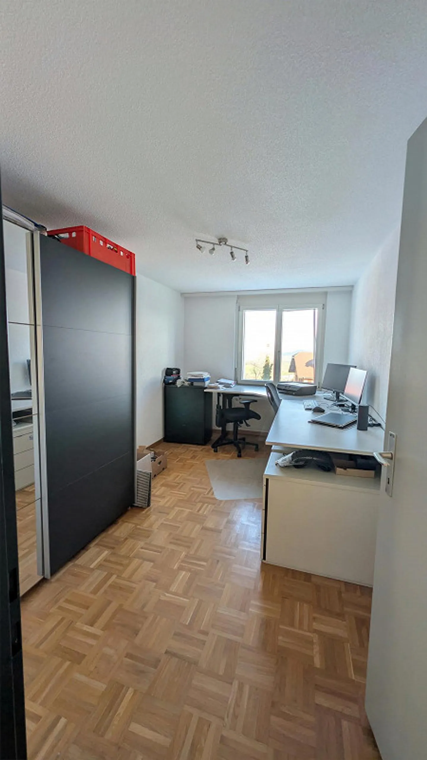 Appartement de 5,5 pièces sur une ferme avec vue sur la chaîne de Pilatus - Photo 8 sur 12